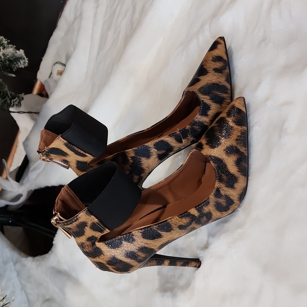Dollhouse cheetah print heels.